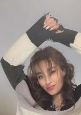 cassidymoon-33-3561430-photo-2