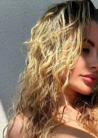 Karla Harrisen-29-3562181-photo-4