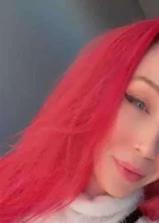 MissRed-30-3561989-photo-2