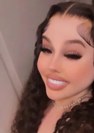 Molly-24-3559810-photo-2