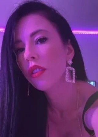 Kim-23-3559804-photo-1