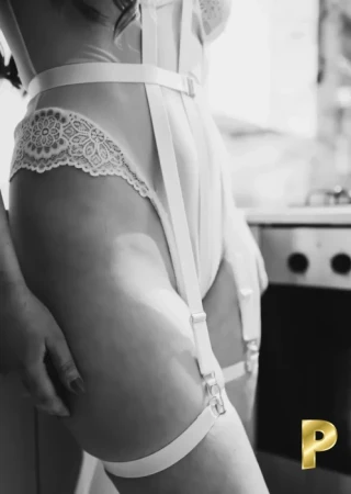 Nina Hyde-37-3561680-photo-4
