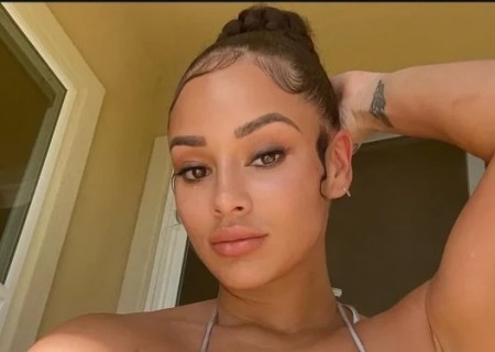 Clara-27-3561318-photo-1