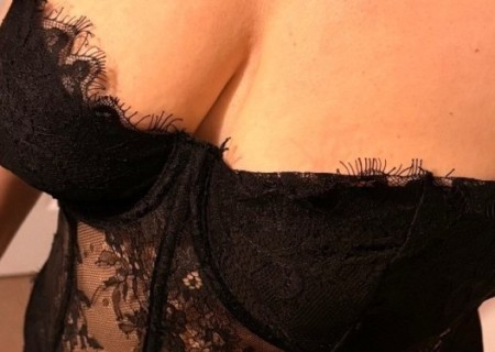 Barnsley | Profile Lady-50-3561841-photo-1