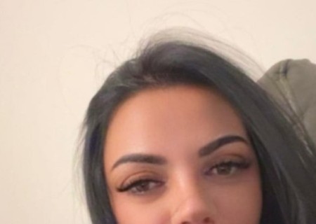 Bolton | Profile MARTA-26-3561916-photo-1