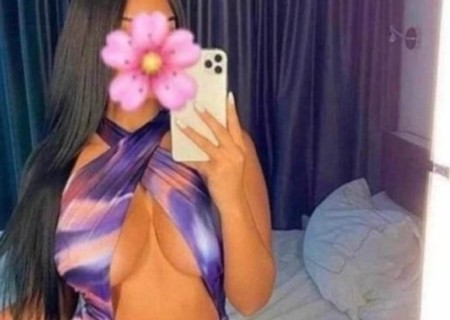 Burnley | Profile SARA-25-3562086-photo-1