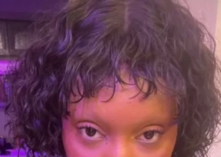 Queen-24-3561600-photo-0