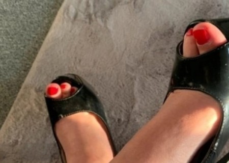 REBECCA-24-3562087-photo-0