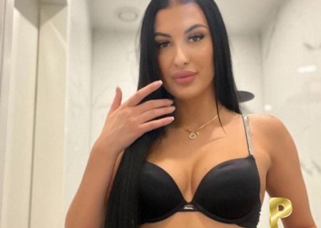 Dewsbury | Profile KAYLA-23-3546461-photo-1