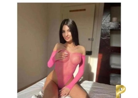 Melly-23-3544448-photo-1