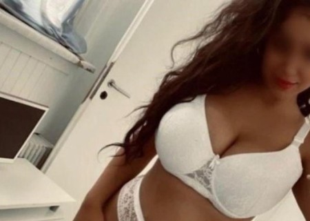 Blackburn | Profile AMELIA-25-3561908-photo-1