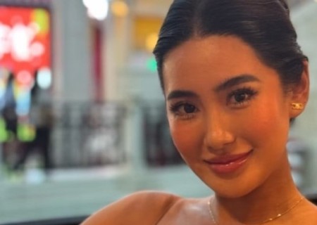 Bolton | Profile LOVELY-23-3561915-photo-1