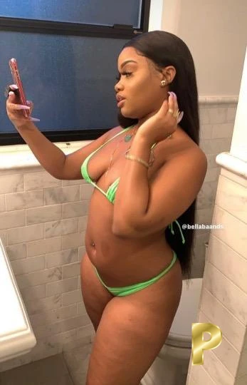 REYNA-28-3555786-photo-1