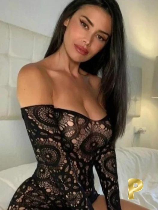 Lora-25-3559341-photo-1