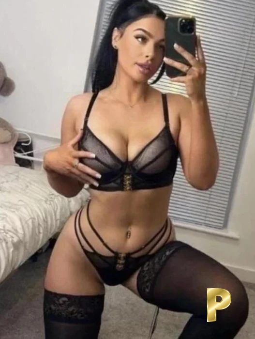 Aylin-24-3544051-photo-2