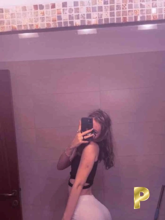 lissa-23-3556171-photo-1