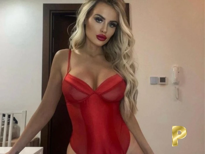 Fareham | Profile SELENA-24-3546380-photo-1