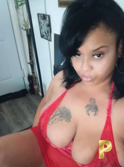 Lady-43-3555788-photo-2