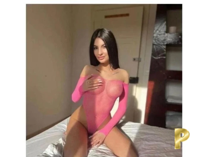 Melly-23-3544448-photo-2