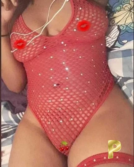 Yella-24-3553601-photo-5