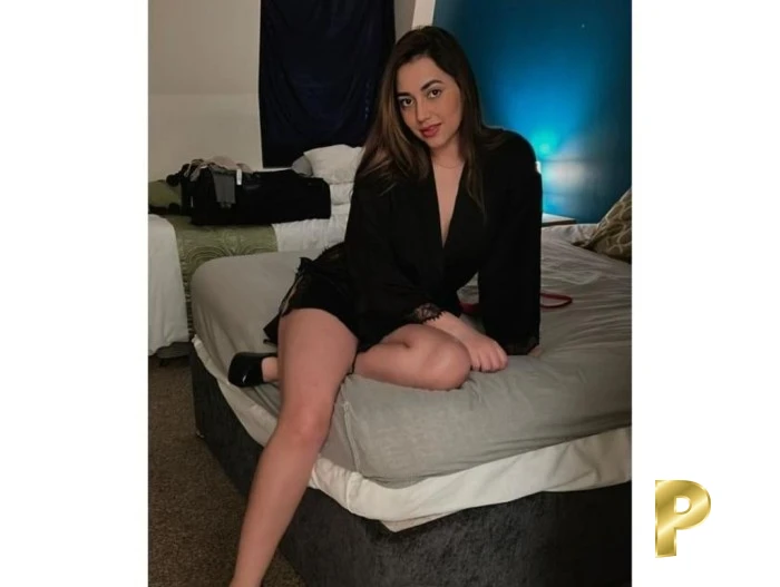 Larissa-23-3543931-photo-4